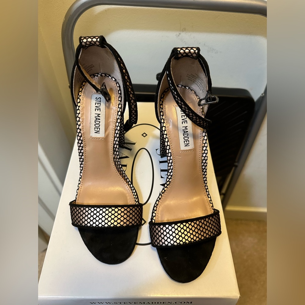 Steve Madden Mesh Block Heels, size 6. Black mesh with nude/champagne underlay.